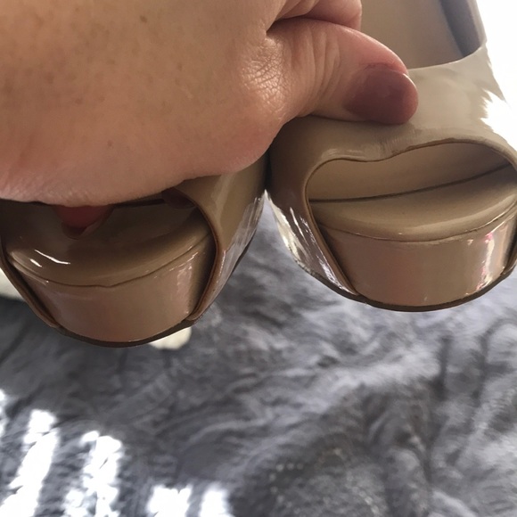 Nude Guess stilettos - Picture 5 of 8